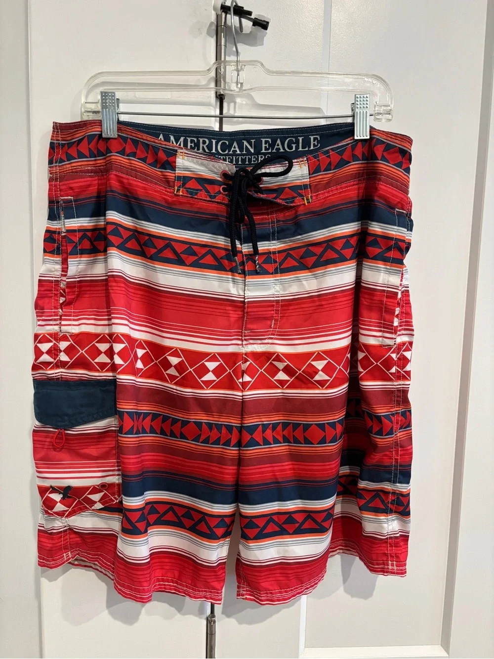 American Eagle Outfitters Red and Navy Patterned Men's Board Shorts. Size L